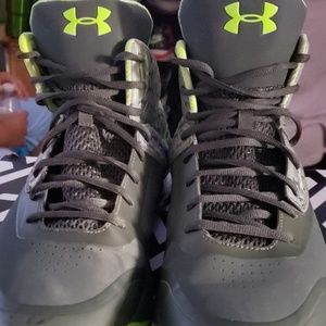 Shoes size 12